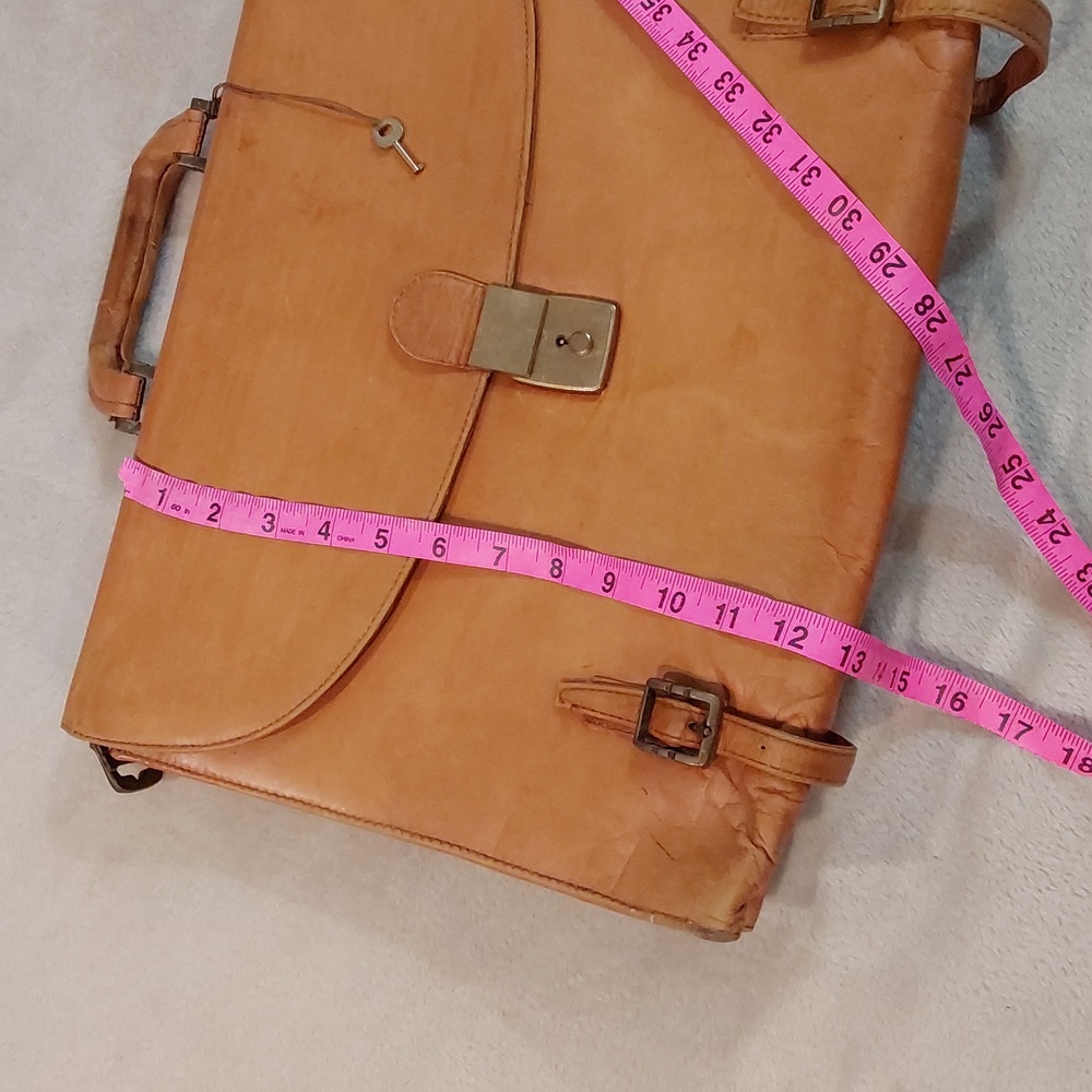 Vintage Genuine Distressed Tan Leather Portfolio Mens Briefcase - Picture 15 of 16